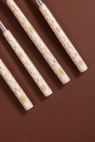 Simple Table Styling Gift